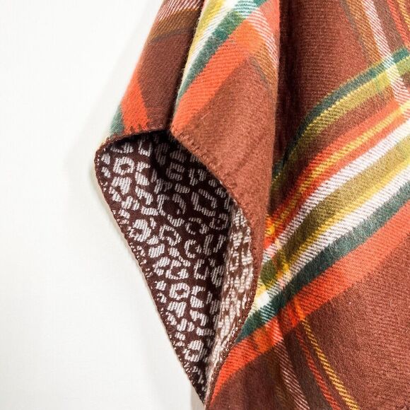 Cato Women’s Multicolored Plaid Poncho Cape Sweater Wrap Cardigan One Size Cozy - Picture 4 of 10